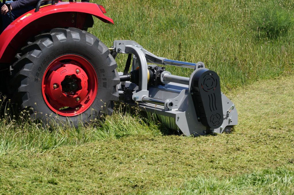 The AGMAX FLHD220 heavy duty flail mower with hammer blades suits tractors from 90hp-120hp.