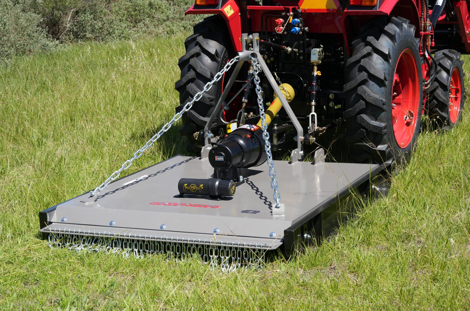 AGMAX-Standard-Slasher-SL135-3 SL135 slasher paired with an APOLLO 354 tractor.