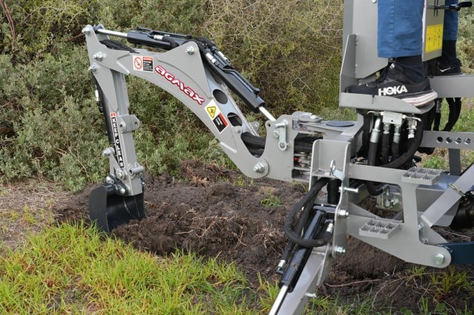 AGMAX M95 TPL Backhoe